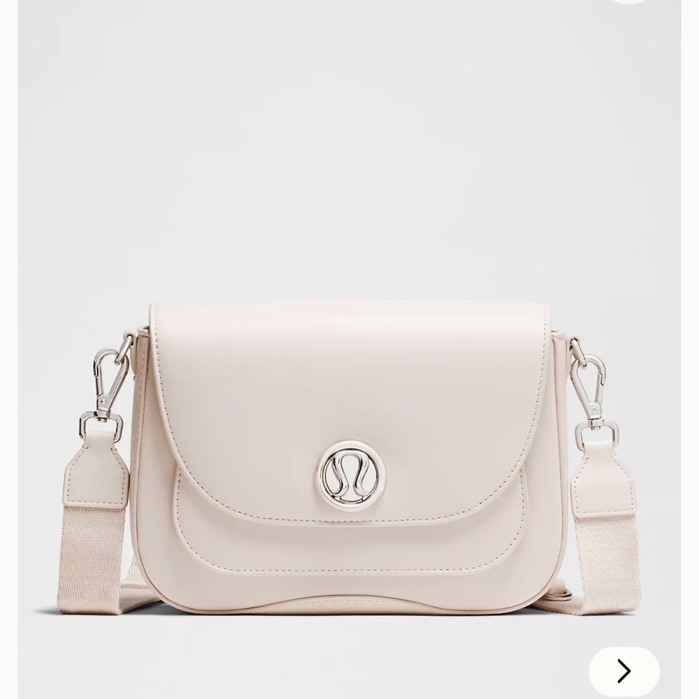 NWT: Lululemon Athletica Leather Alternative Crossbody Bag - color Cashew - Picture 6 of 7